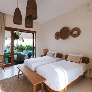 Amaka , Uluwatu Indonesia